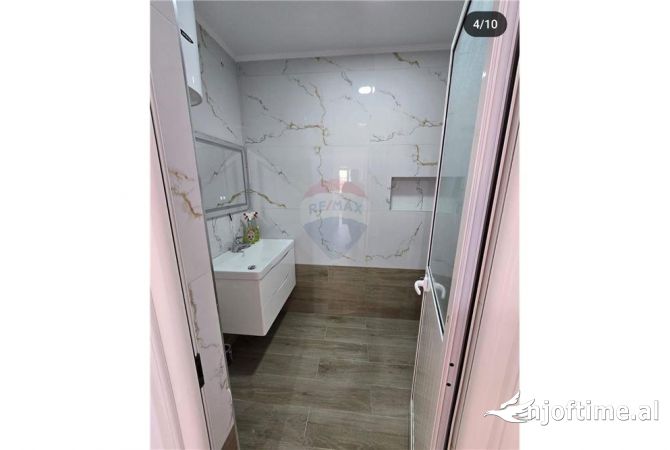 Shtepi ne shitje Apartament ne Tirane, 2+1, Mobilimi Bosh, pa mobiluar, Pagesa 210,000  Euro.
