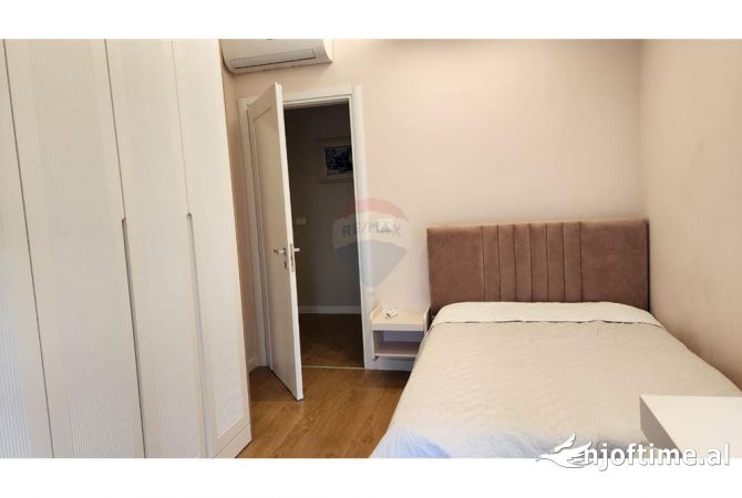 Shtepi ne shitje 3+1 ne Tirane - 320,000 Euro