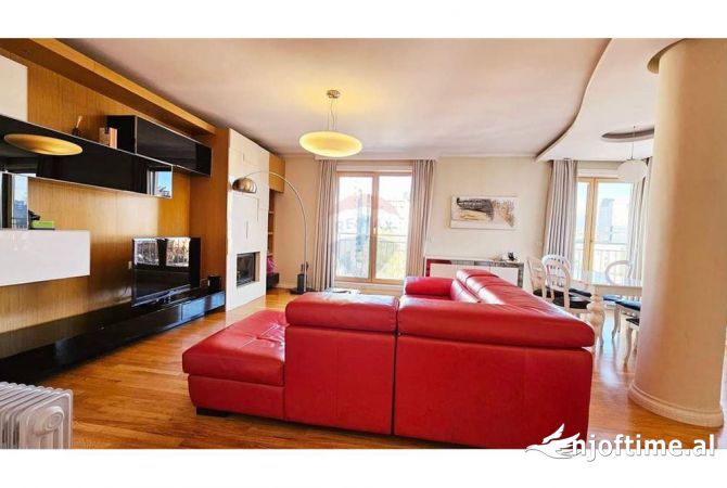 Shtepi me qera 2+1 ne Tirane - 1,800 Euro