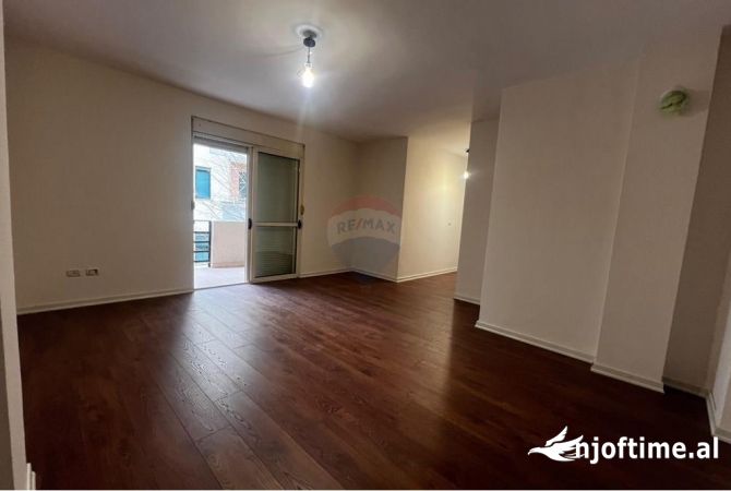 Shtepi ne shitje 1+1 ne Tirane - 140,000 Euro