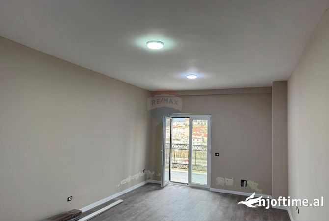 Shtepi ne shitje 2+1 ne Tirane - 210,000 Euro