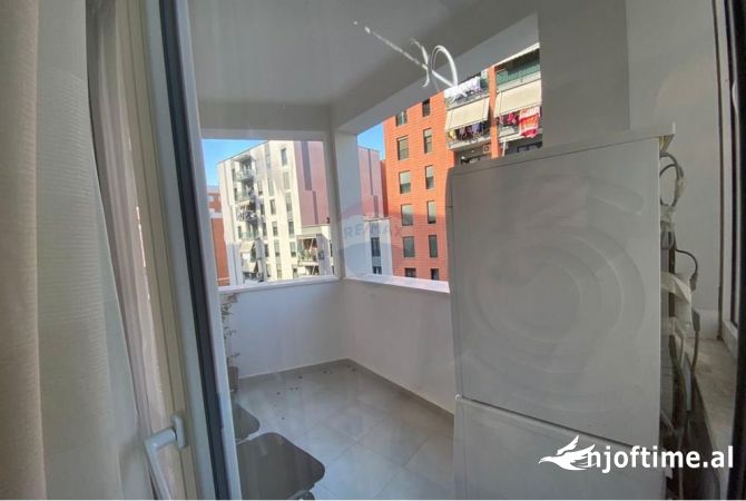 Shtepi me qera Apartament ne Tirane, 1+1, Mobilimi E mobiluar, Pagesa 550  Euro.