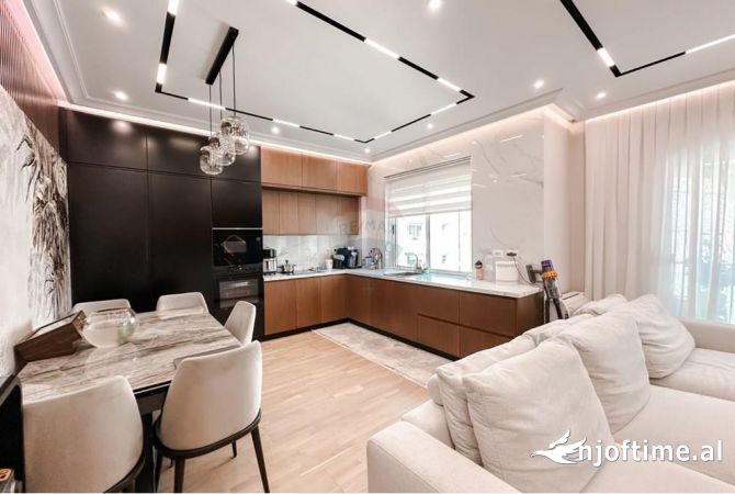 Shtepi ne shitje 2+1 ne Tirane - 249,000 Euro