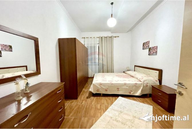 Shtepi me qera Apartament ne Tirane, 2+1, Mobilimi E mobiluar, Pagesa 800  Euro.
