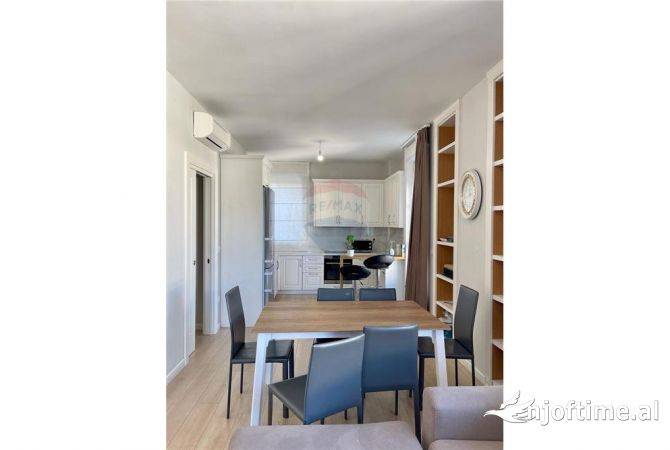 Shtepi me qera 3+1 ne Tirane - 1,000 Euro