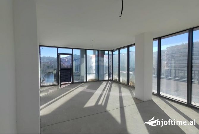 Shtepi ne shitje 2+1 ne Tirane - 647,700 Euro