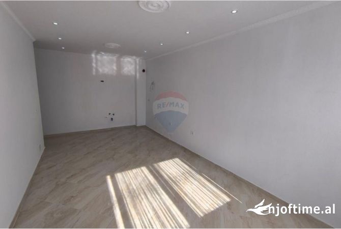 Shtepi ne shitje 1+1 ne Tirane - 78,000 Euro