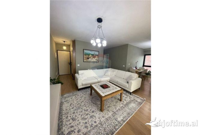 Shtepi ne shitje 2+1 ne Tirane - 330,000 Euro