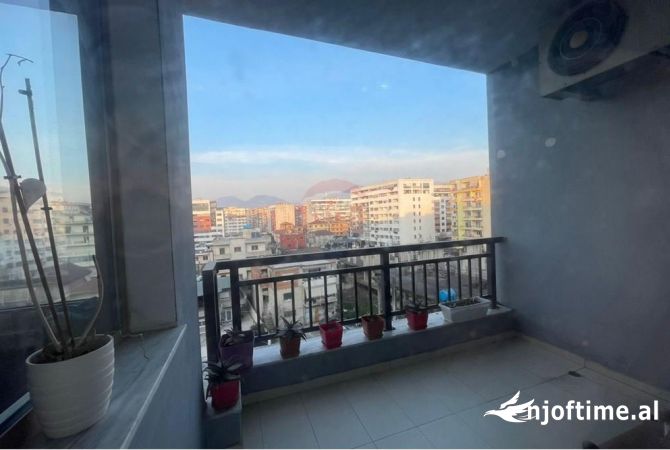 Shtepi me qera Apartament ne Tirane, 2+1, Mobilimi E mobiluar, Pagesa 400  Euro.