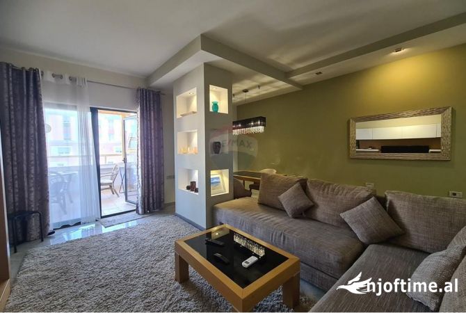 Shtepi me qera 2+1 ne Tirane - 1,500 Euro