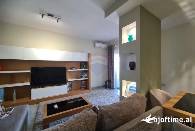 Shtepi me qera 2+1 ne Tirane - 1,500 Euro