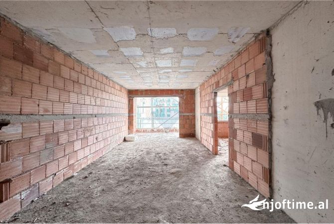 Shtepi ne shitje 2+1 ne Tirane - 93,400 Euro