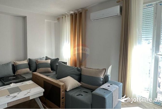 Shtepi me qera 2+1 ne Tirane - 650 Euro