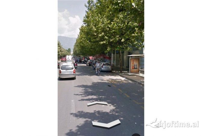 Ambient biznesi ne shitje 1+1 ne Tirane - 1,100,000 Euro