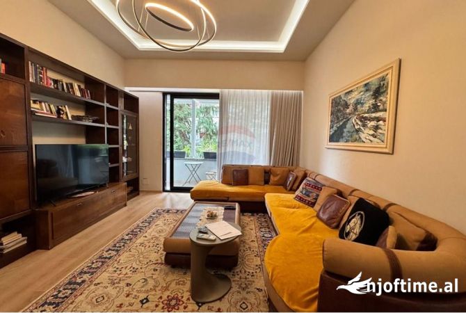 Shtepi ne shitje 2+1 ne Tirane - 285,000 Euro
