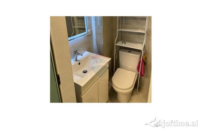 Ambient biznesi me qera 3+1 ne Tirane - 400 Euro