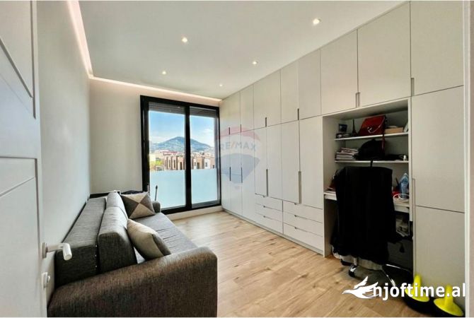 Shtepi ne shitje 3+1 ne Tirane - 415,000 Euro