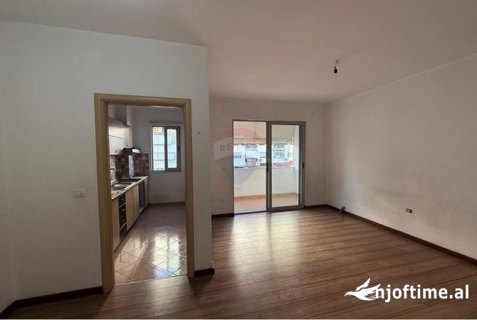 Shtepi ne shitje 2+1 ne Tirane - 140,000 Euro
