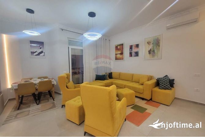 Shtepi me qera 2+1 ne Tirane - 1,500 Euro