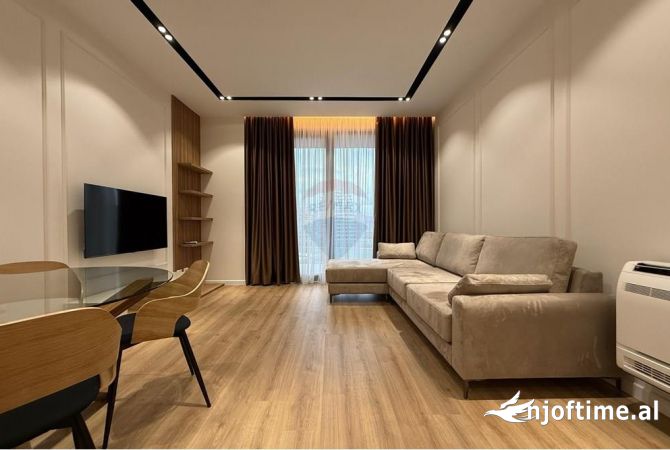 Shtepi me qera 2+1 ne Tirane - 1,800 Euro