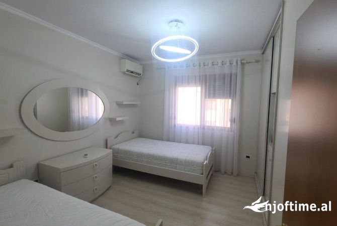 Shtepi ne shitje 1+1 ne Tirane - 110,000 Euro
