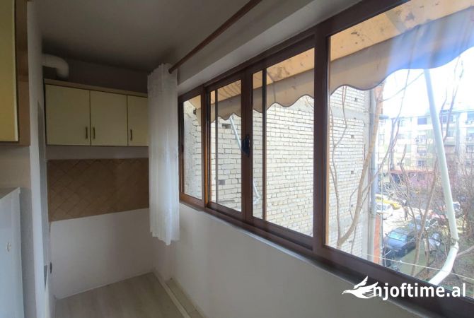 Shtepi ne shitje Apartament ne Tirane, 1+1, Mobilimi E mobiluar, Pagesa 110,000  Euro.