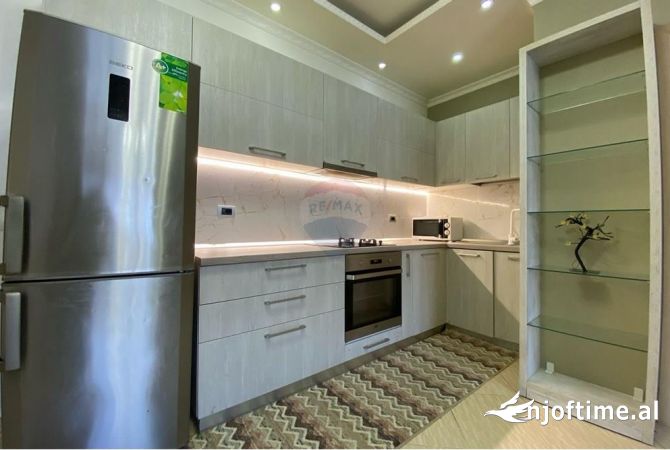Shtepi me qera 2+1 ne Tirane - 450 Euro