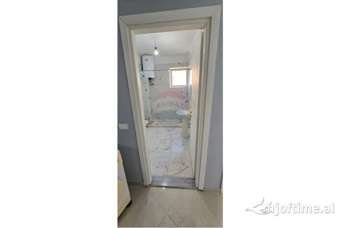 Shtepi ne shitje Apartament ne Tirane, 2+1, Mobilimi E mobiluar, Pagesa 193,000  Euro.
