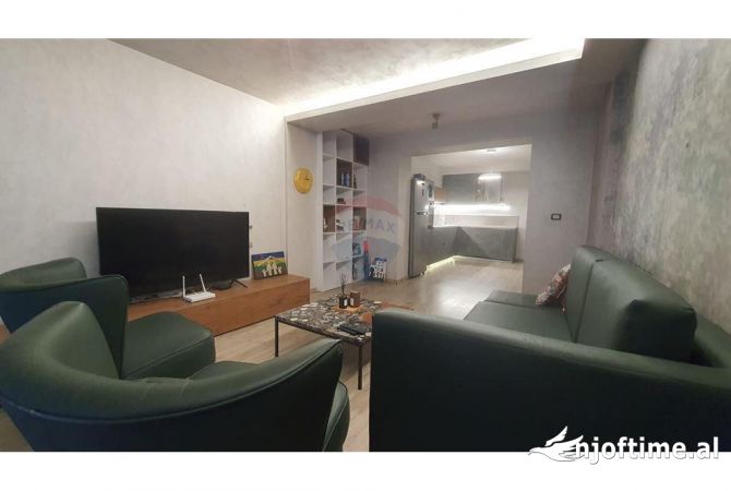 Shtepi ne shitje Apartament ne Tirane, 1+1, Mobilimi E mobiluar, Pagesa 220,000  Euro.