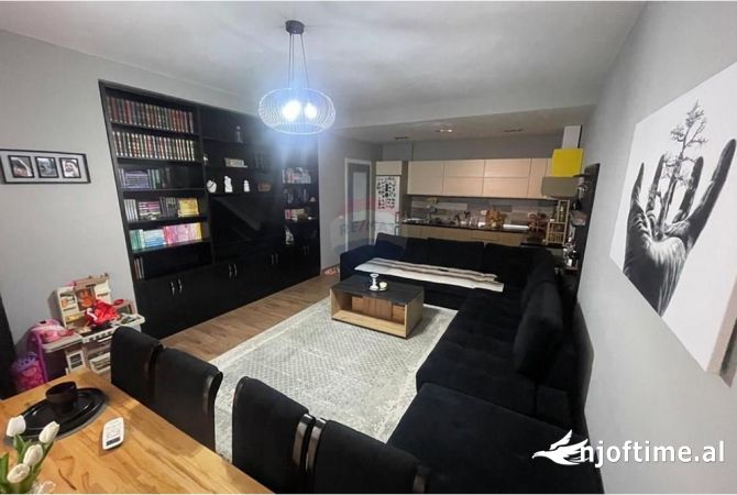 Shtepi ne shitje 2+1 ne Tirane - 150,000 Euro