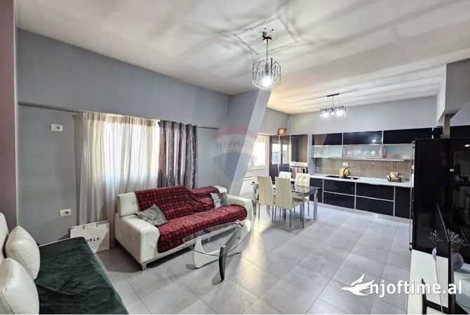Shtepi ne shitje 2+1 ne Tirane - 180,000 Euro