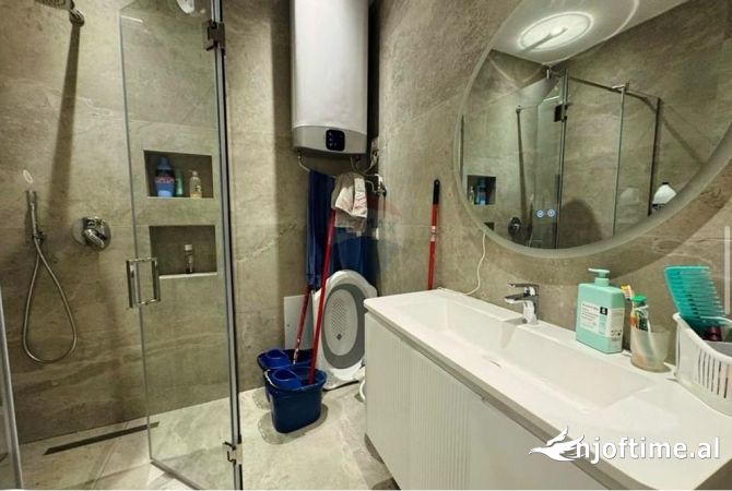 Shtepi ne shitje Apartament ne Tirane, 1+1, Mobilimi E mobiluar, Pagesa 147,500  Euro.