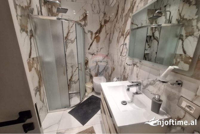 Shtepi me qera Apartament ne Tirane, 1+1, Mobilimi E mobiluar, Pagesa 700  Euro.