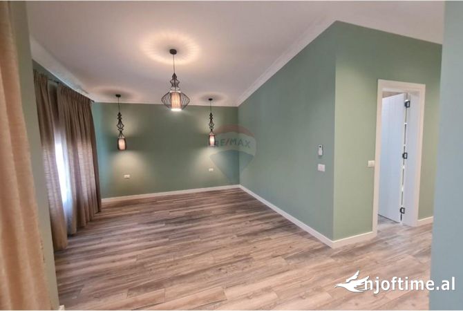 Shtepi me qera 3+1 ne Tirane - 3,000 Euro