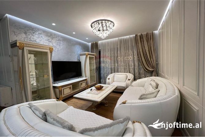 Shtepi me qera 3+1 ne Tirane - 1,600 Euro