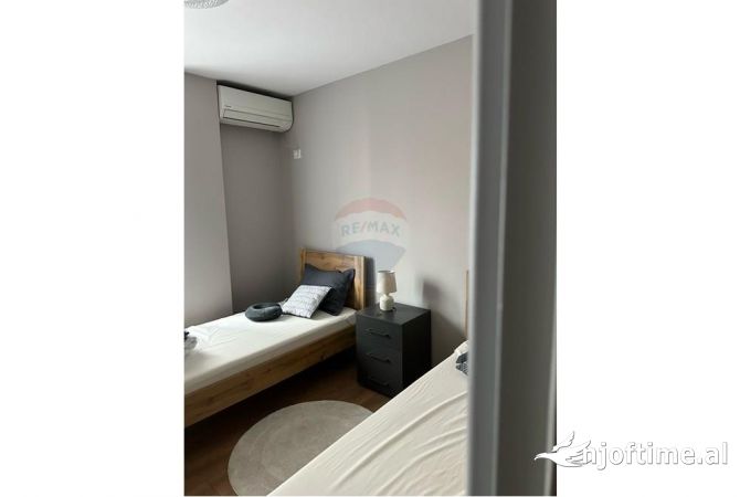 Shtepi me qera 2+1 ne Tirane - 800 Euro