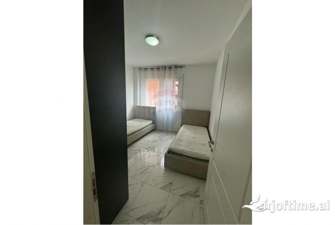 Shtepi me qera Apartament ne Tirane, 2+1, Mobilimi E mobiluar, Pagesa 550  Euro.