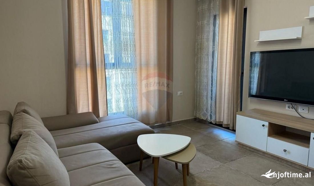 Shtepi ne shitje Apartament ne Tirane, 1+1, Mobilimi E mobiluar, Pagesa 89,000  Euro.