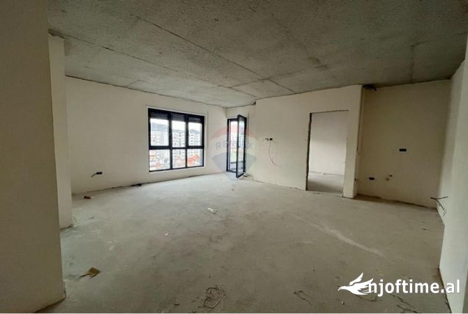Shtepi ne shitje 2+1 ne Tirane - 300,000 Euro