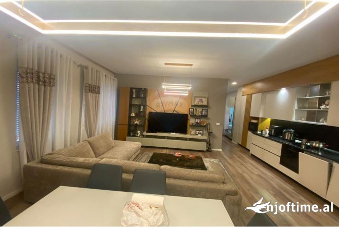 Shtepi ne shitje 2+1 ne Tirane - 207,000 Euro