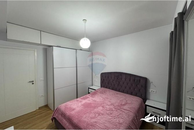 Shtepi me qera 2+1 ne Tirane - 650 Euro