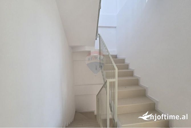 Shtepi ne shitje 2+1 ne Tirane - 360,000 Euro