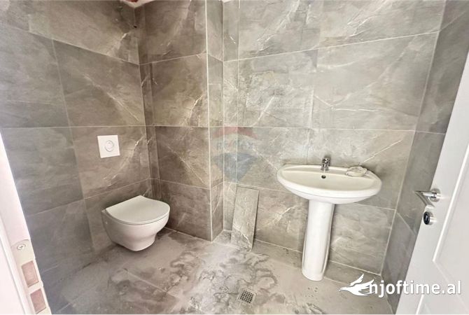 Ambient biznesi me qera 1+1 ne Tirane - 800 Euro