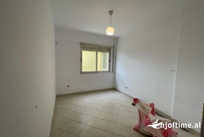 Shtepi ne shitje 2+1 ne Tirane - 174,000 Euro