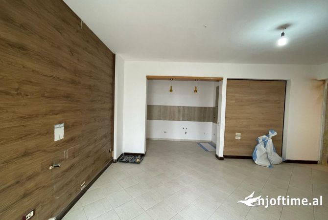 Shtepi ne shitje 2+1 ne Tirane - 174,000 Euro