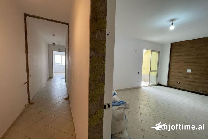 Shtepi ne shitje 2+1 ne Tirane - 174,000 Euro