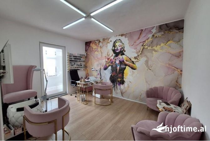 Ambient biznesi me qera 3+1 ne Tirane - 700 Euro