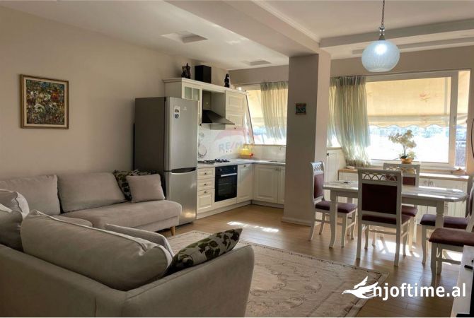 Shtepi me qera 2+1 ne Tirane - 750 Euro