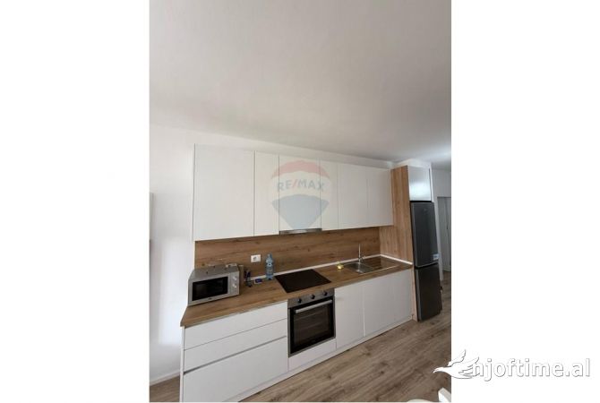Shtepi me qera 1+1 ne Tirane - 450 Euro