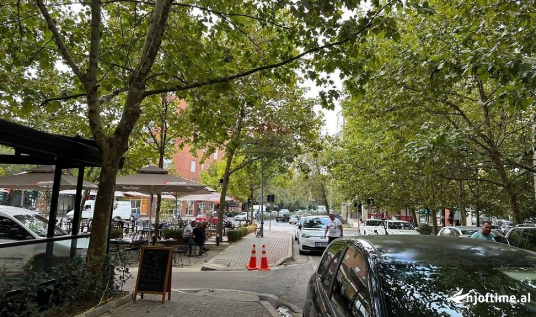 Shtepi ne shitje Apartament ne Tirane, 2+1, Mobilimi Pjeserisht e mobiluar, Pagesa 133,000  Euro.